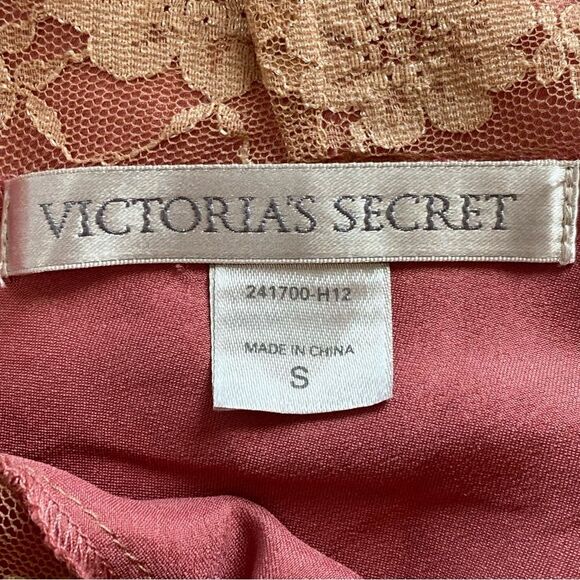 Rare Y2K Victoria’s Secret Satin and Lace Pink Romper Size Small - Picture 10 of 15